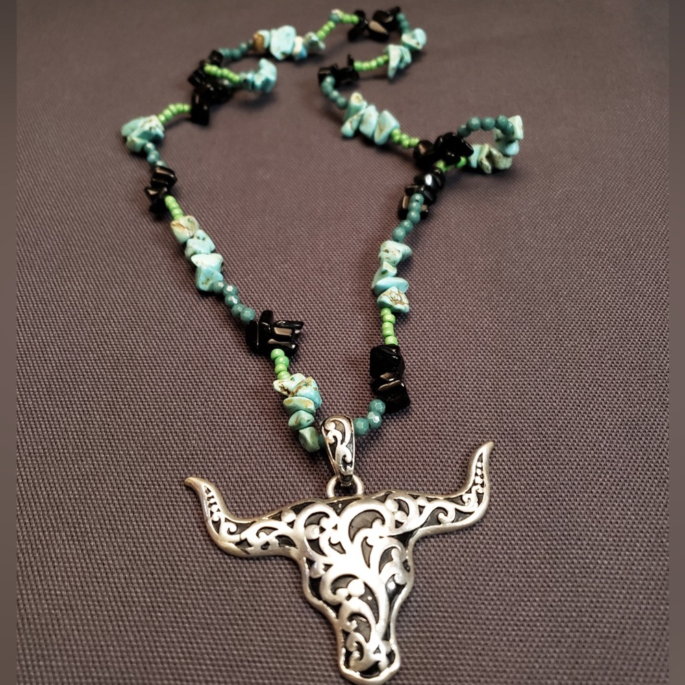 Southwestern Longhorn tribal pendant turquoise necklace w/FREE pair of Earrings